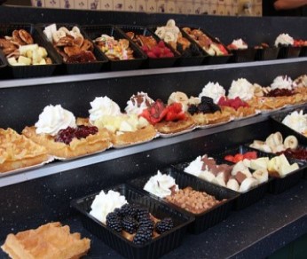 8 Usefull Storage Tips of Cake Showcase